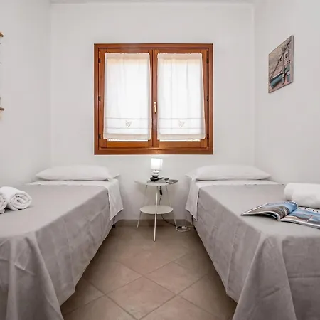 Apartment Casa Angela With Pool - Happy